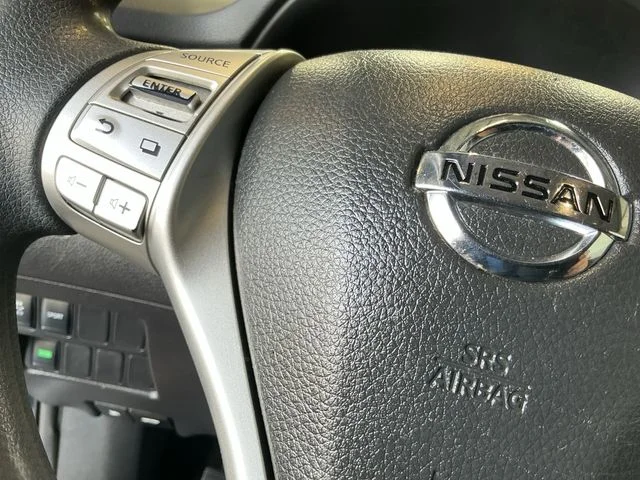 Used 2015 Blue Nissan SV image 20