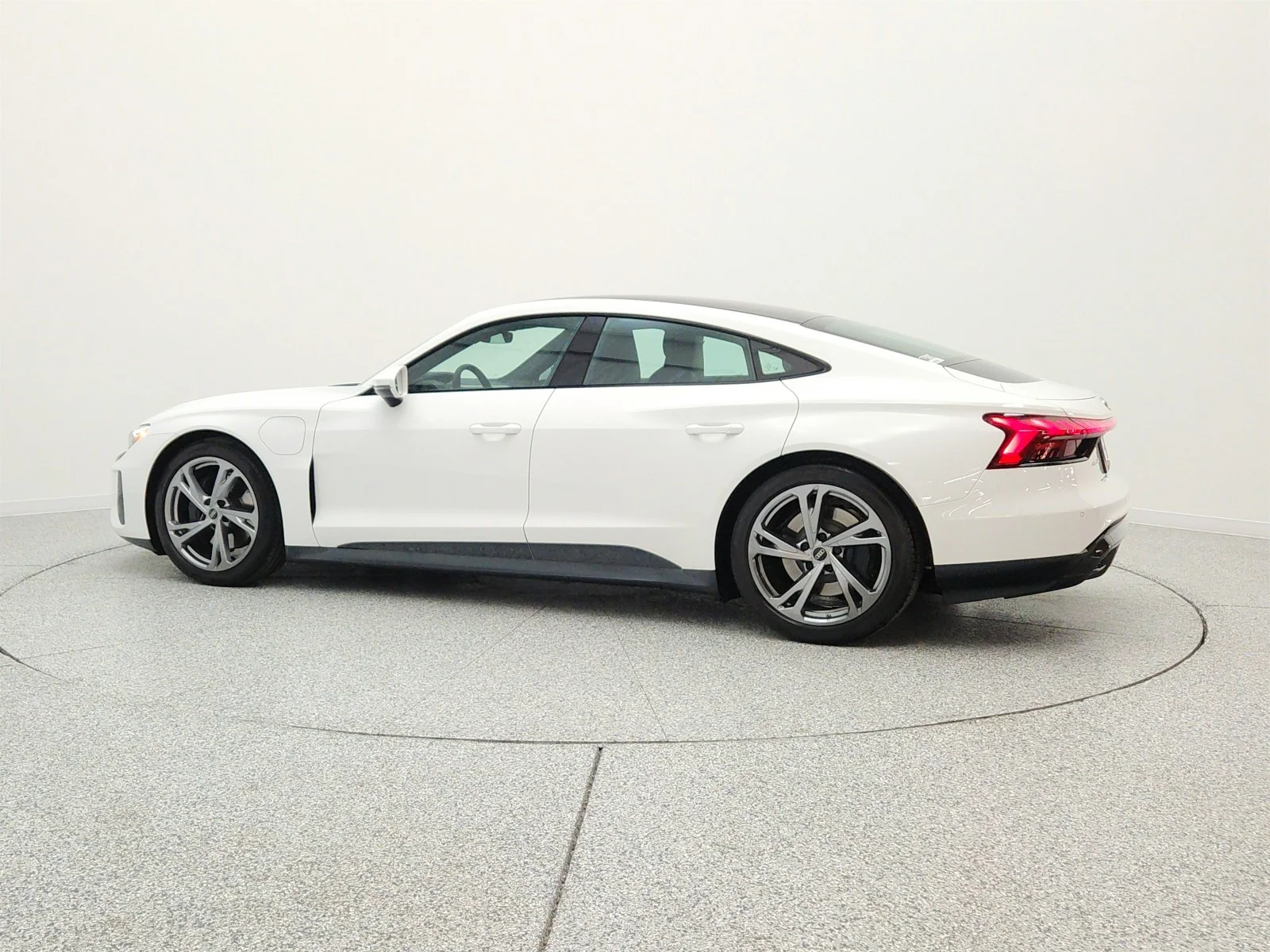 Used 2023 Ibis White Audi Premium Plus quattro image 8