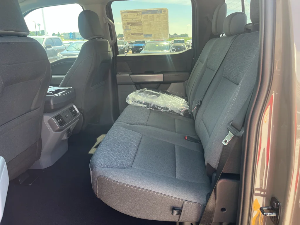 New 2026 Marsh Gray Ford XLT image 11