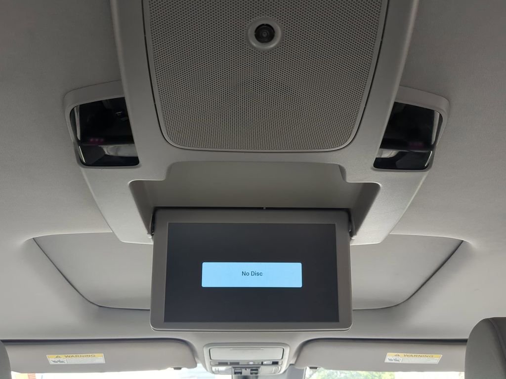Used 2020 Silver Honda Elite image 17