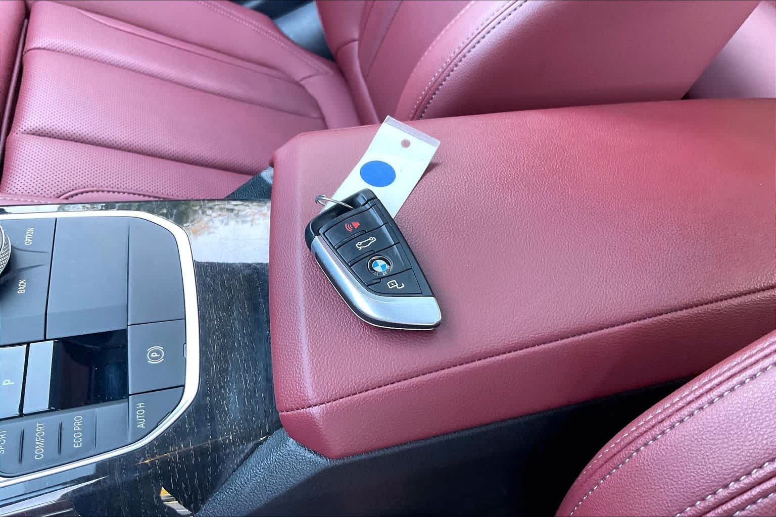 Used 2023 Skyscraper Grey Metallic BMW 330i image 14