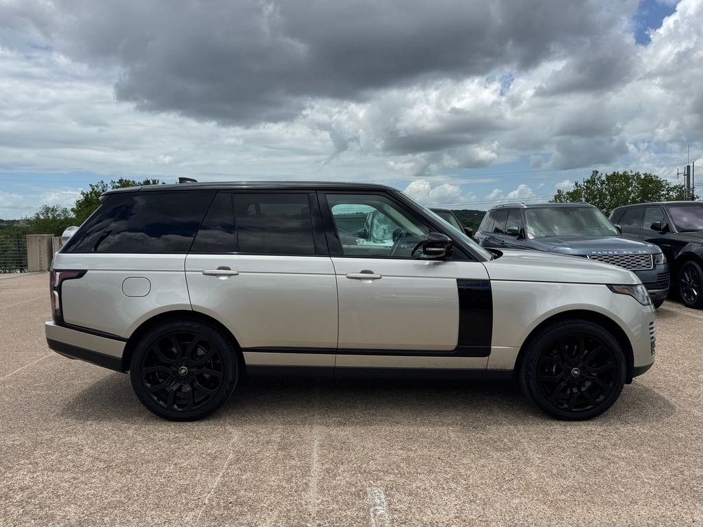 Used 2020 Black Land Rover HSE image 10