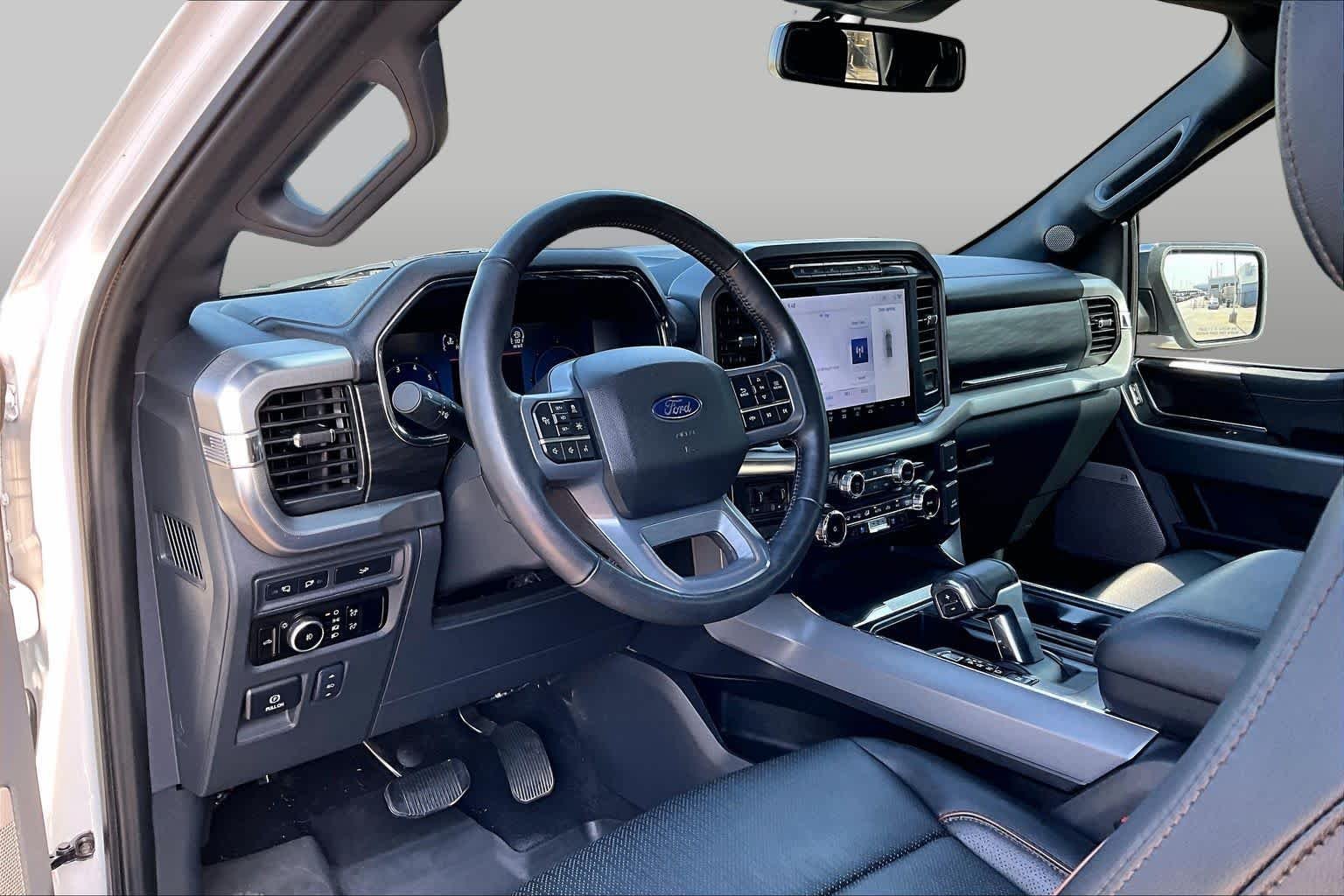 Used 2024 Oxford White Ford LARIAT image 15