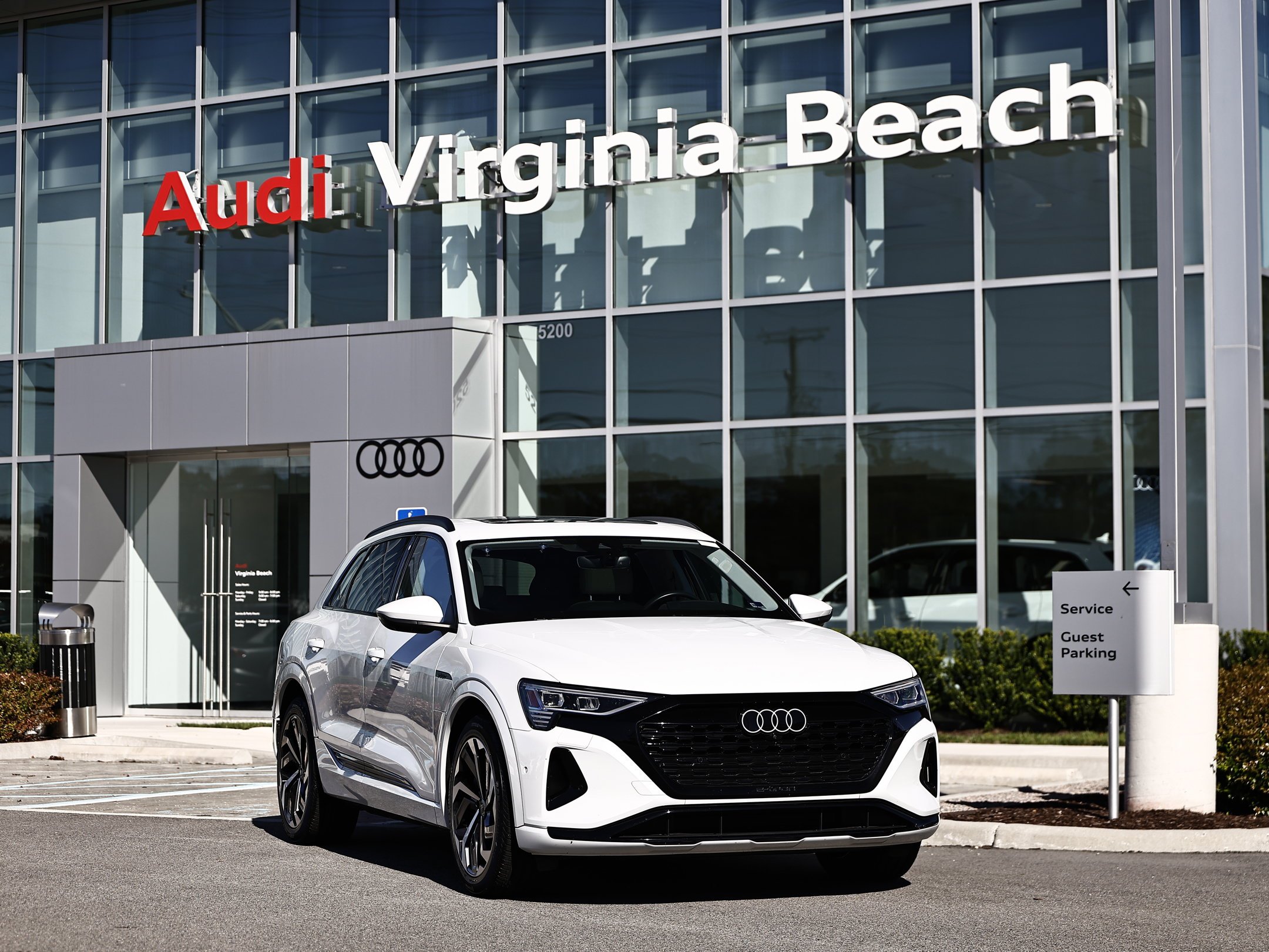 2024 Audi Q8 e-tron