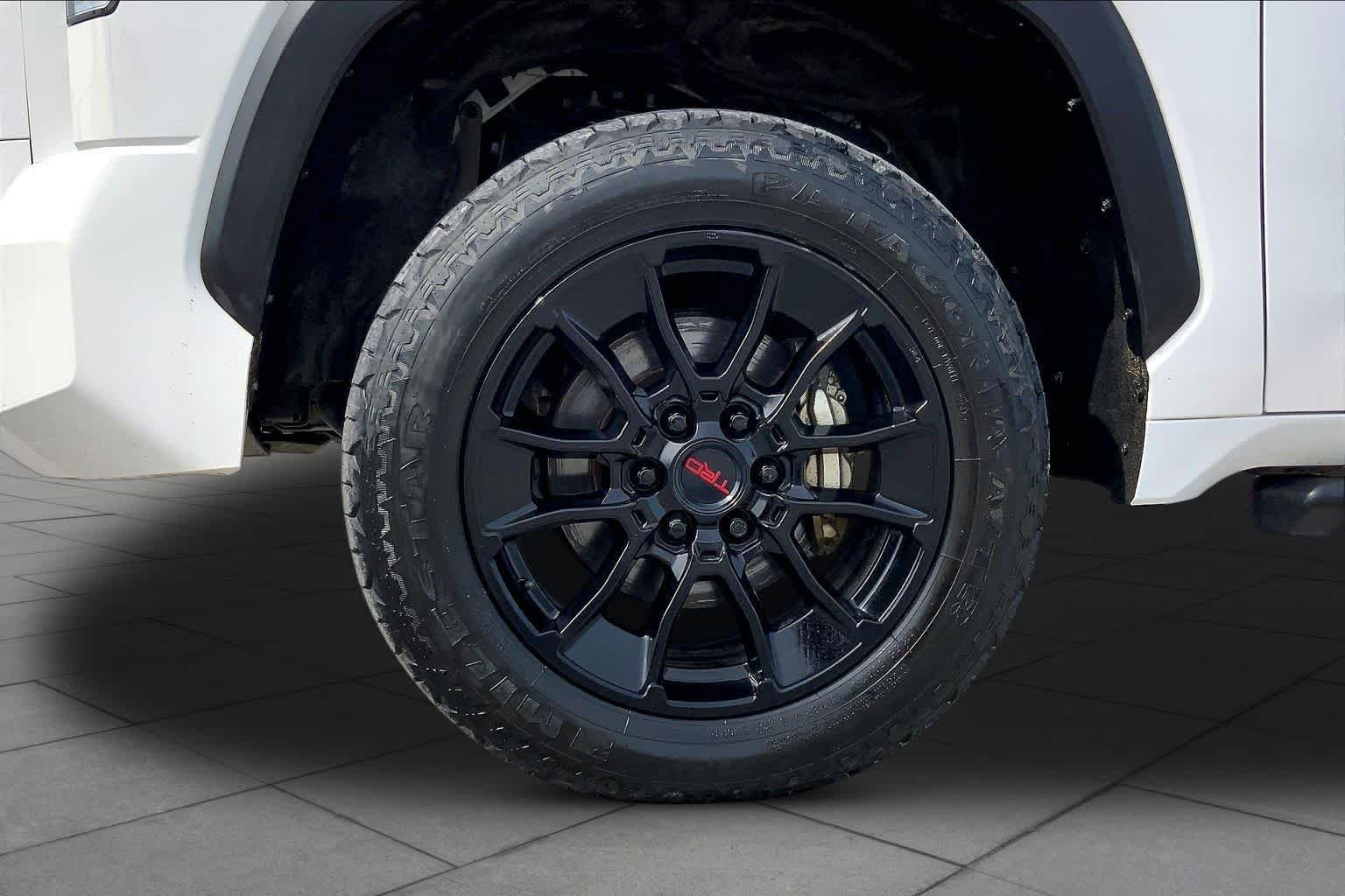 Used 2023 Ice Cap Toyota SR5 image 11