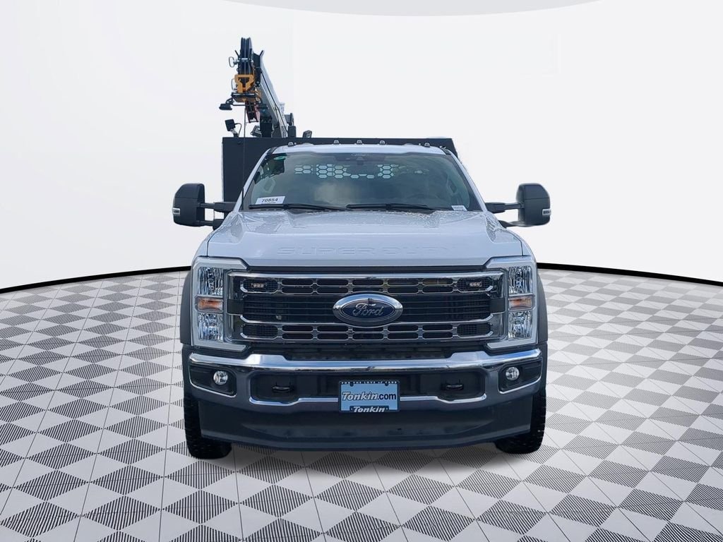 New 2024 Oxford White Ford F-550® XL image 44