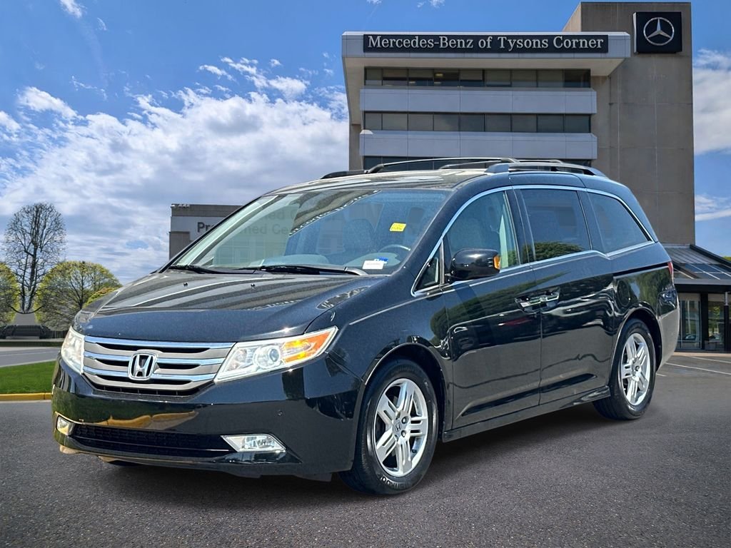 2013 Honda Odyssey Touring's photo