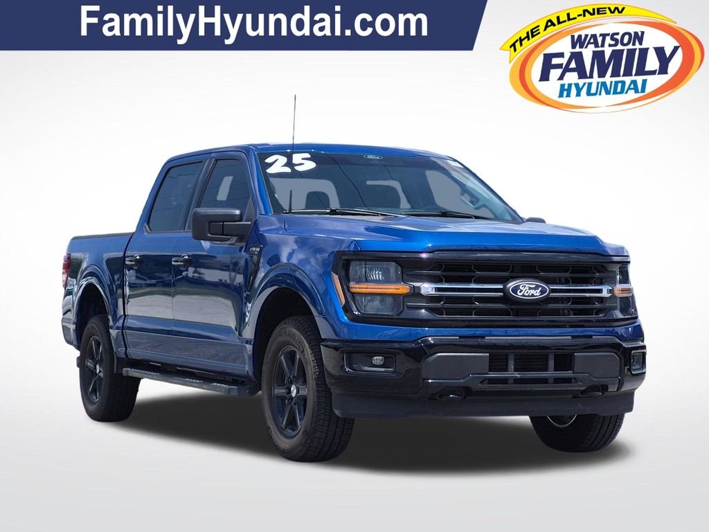 Used 2025 Blue Ford XLT image 1