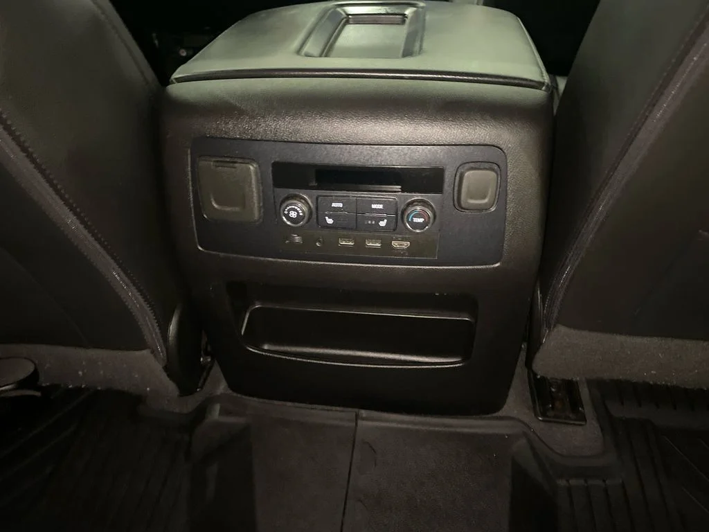 Used 2020 Shadow Gray Metallic Chevrolet LT image 29