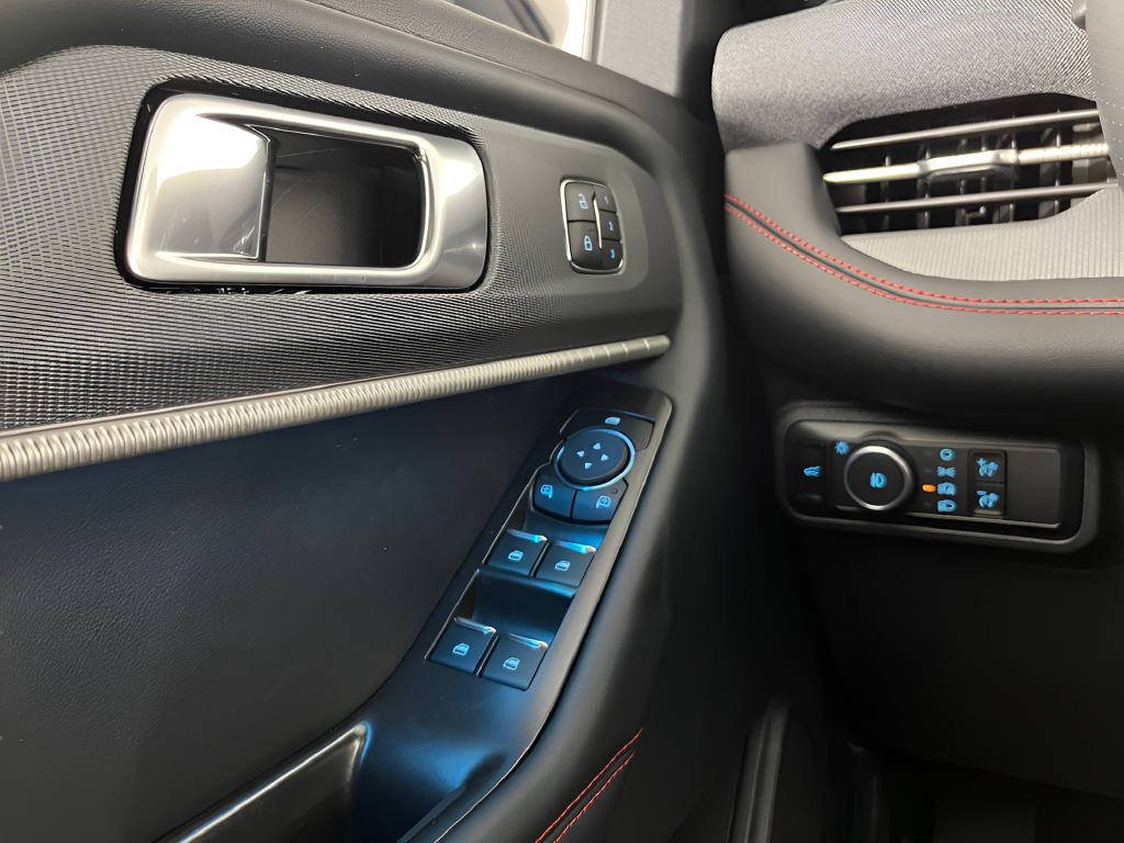 New 2026 Carbonized Gray Metallic Ford ST-Line image 20