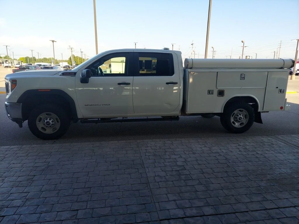 Used 2023 White GMC Pro image 4