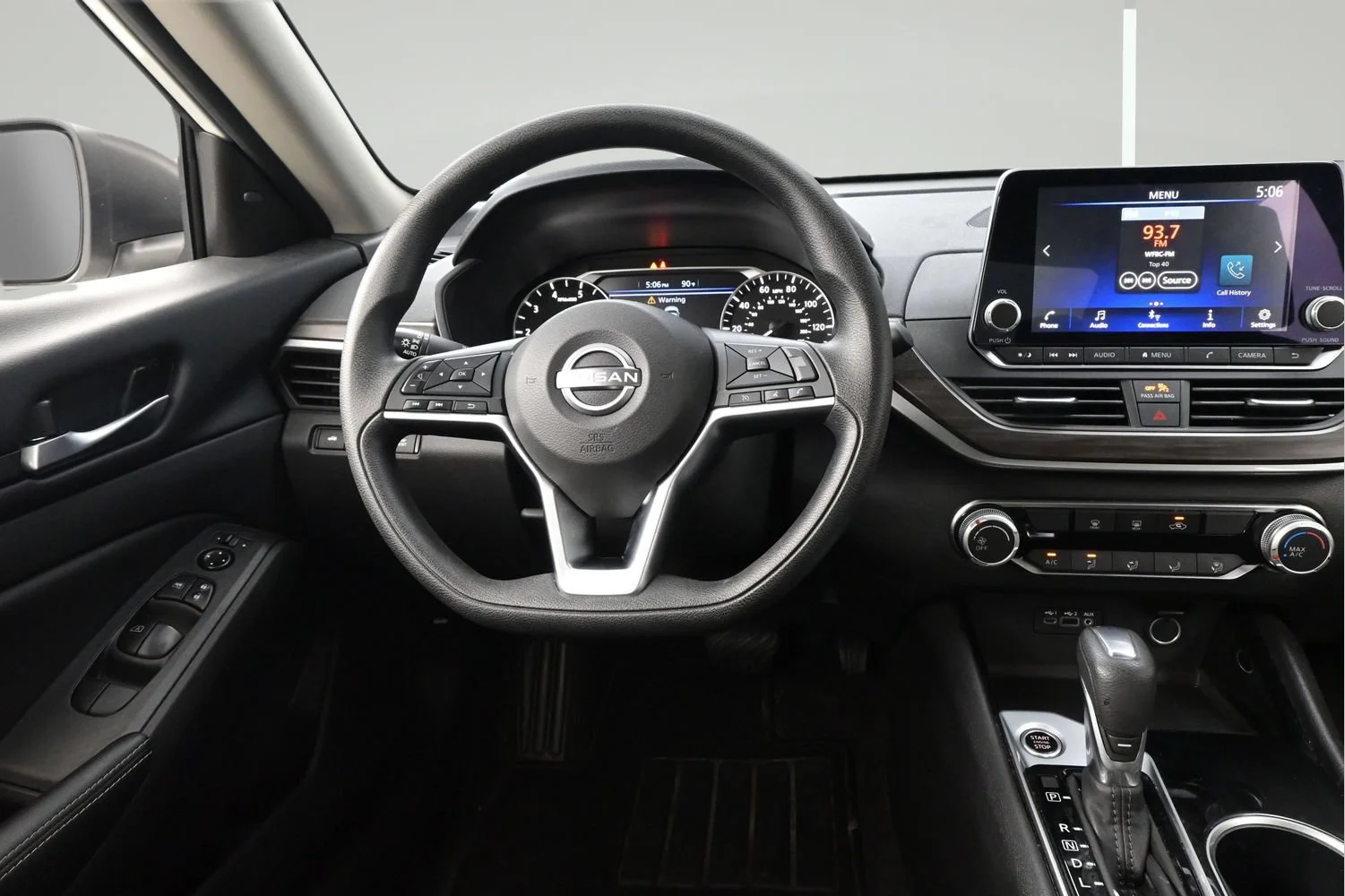 Certified Used 2024 Pearl White Tricoat Nissan 2.5 SV image 12