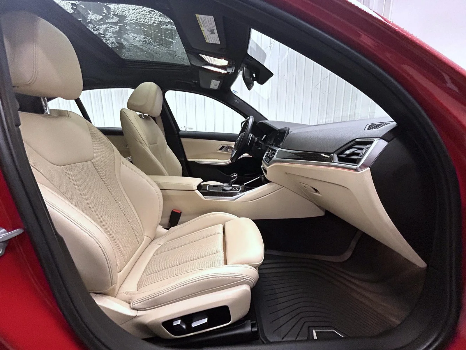 Used 2022 Red BMW 330i xDrive image 15