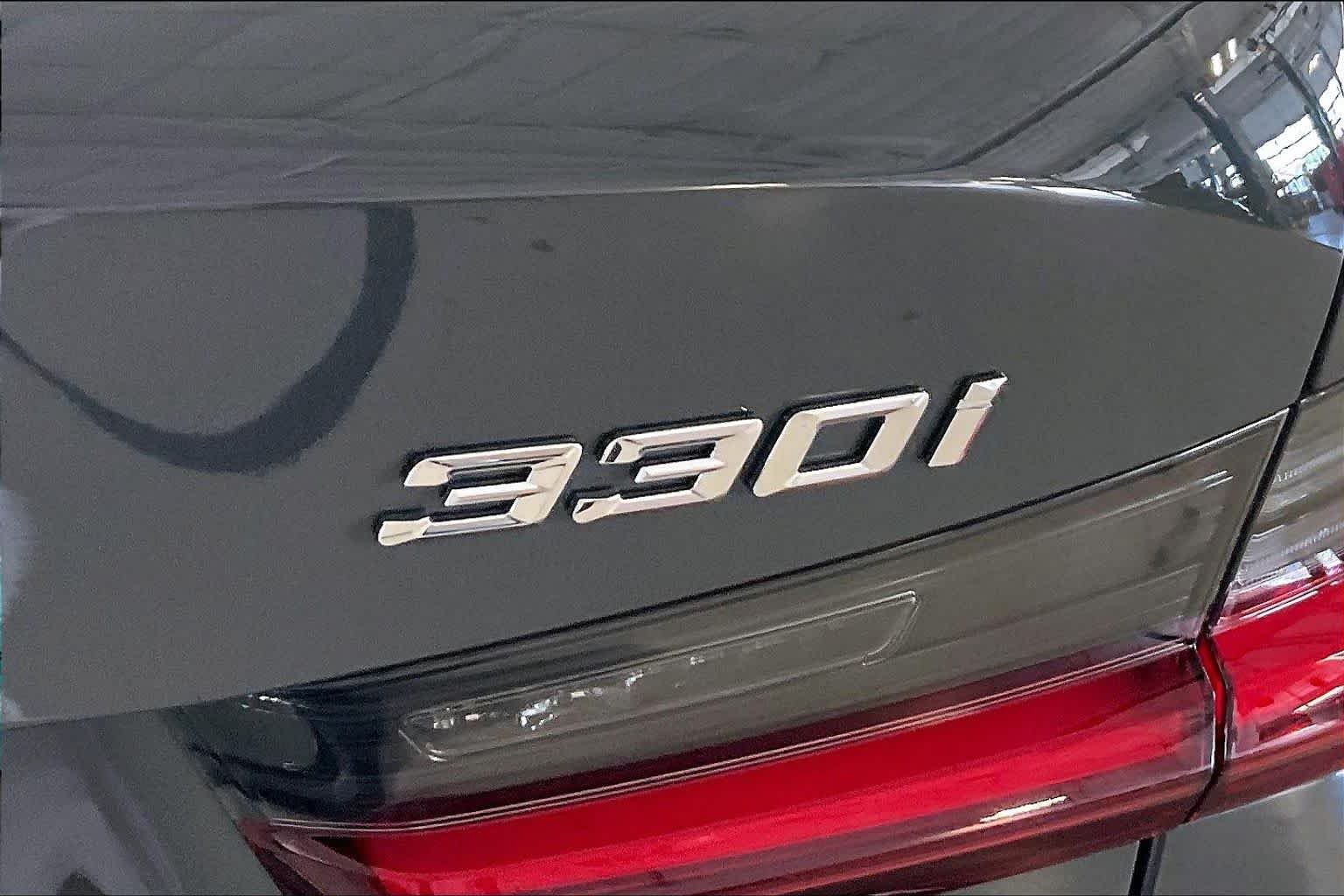 New 2026 Dravit Grey Metallic BMW 330i image 15