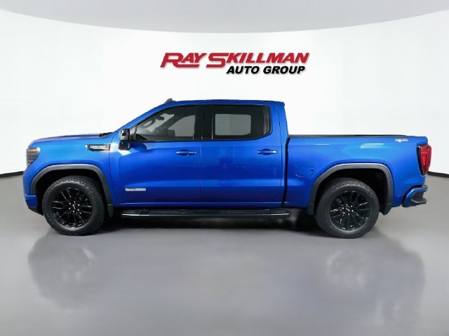 Used 2024 Blue GMC Elevation image 4