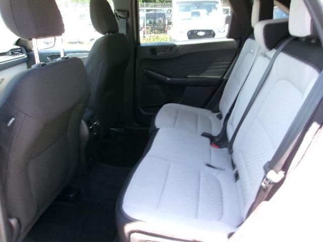 Certified Used 2023 Oxford White Ford Active image 9