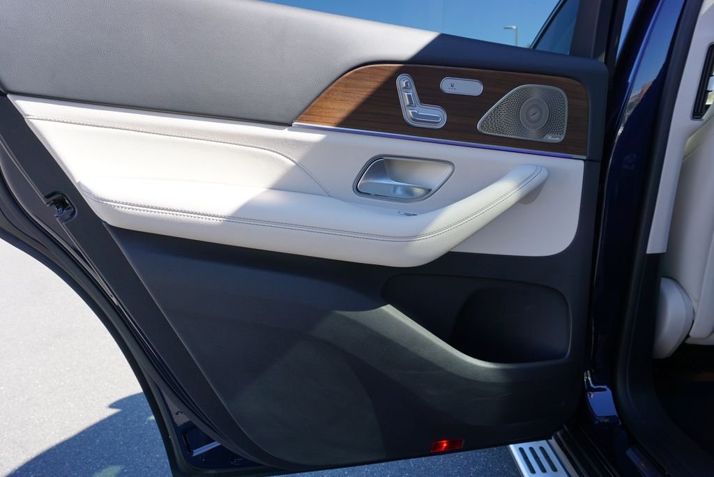 Certified Used 2022  Mercedes-Benz GLS 450 image 30