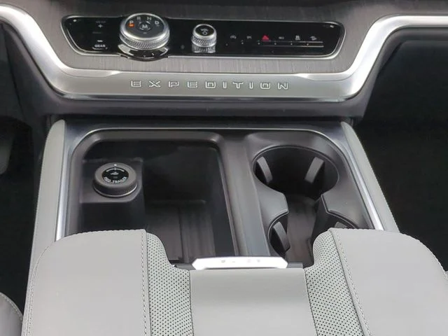 New 2026 Glacier Gray Metallic Tri-Coat Ford MAX Platinum® image 19