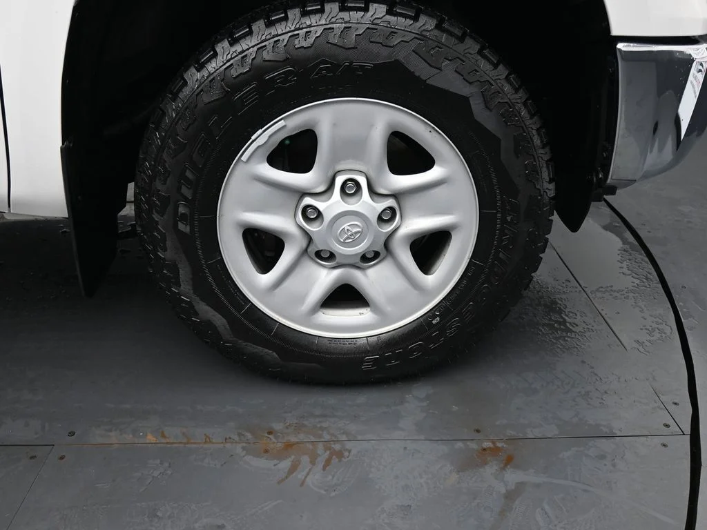 Used 2021 White Toyota SR5 image 12