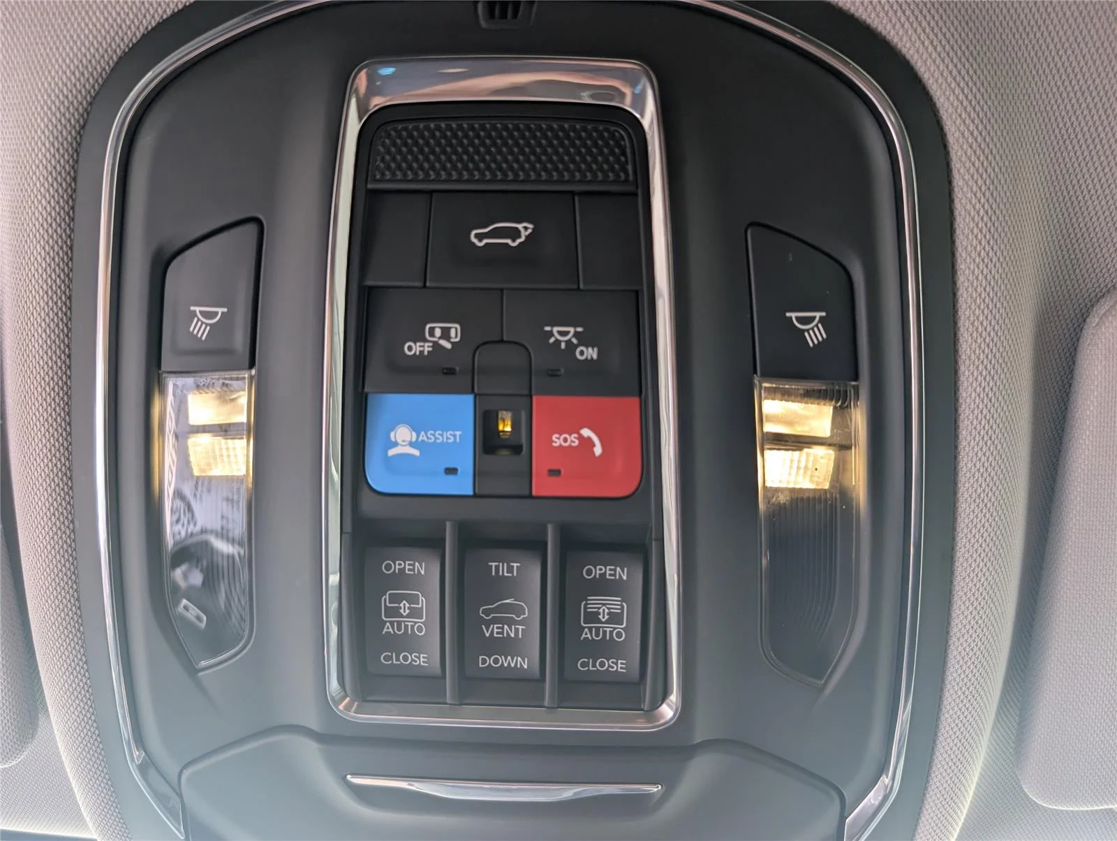 Used 2022 Silver Zynith Jeep 4x4 image 22