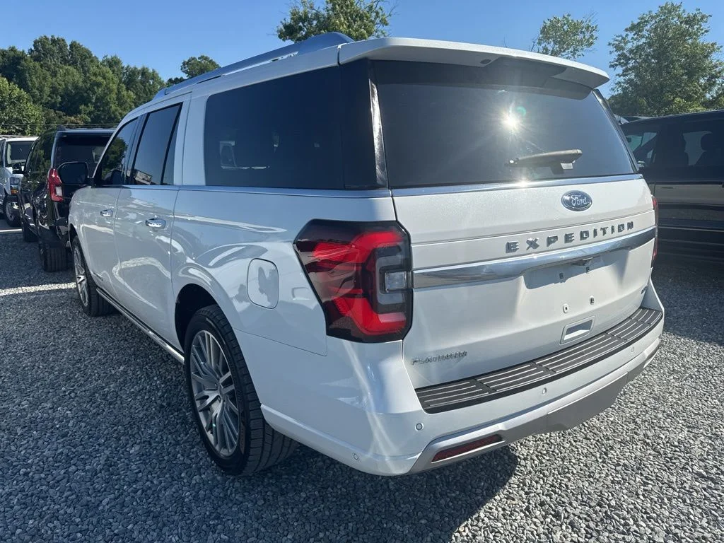 Used 2022 White Ford Platinum image 5