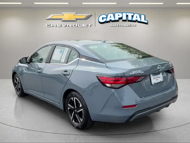 Used 2025 Gray Nissan SV image 4