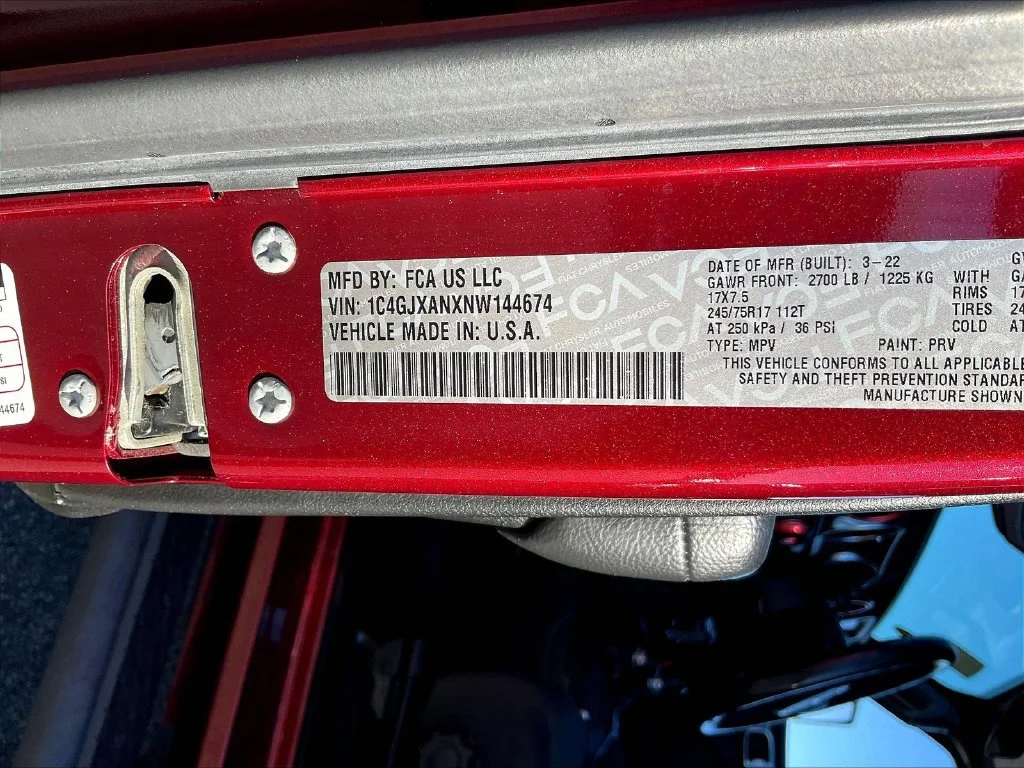 Used 2022 Snazzberry Pearlcoat Jeep Sport S image 19