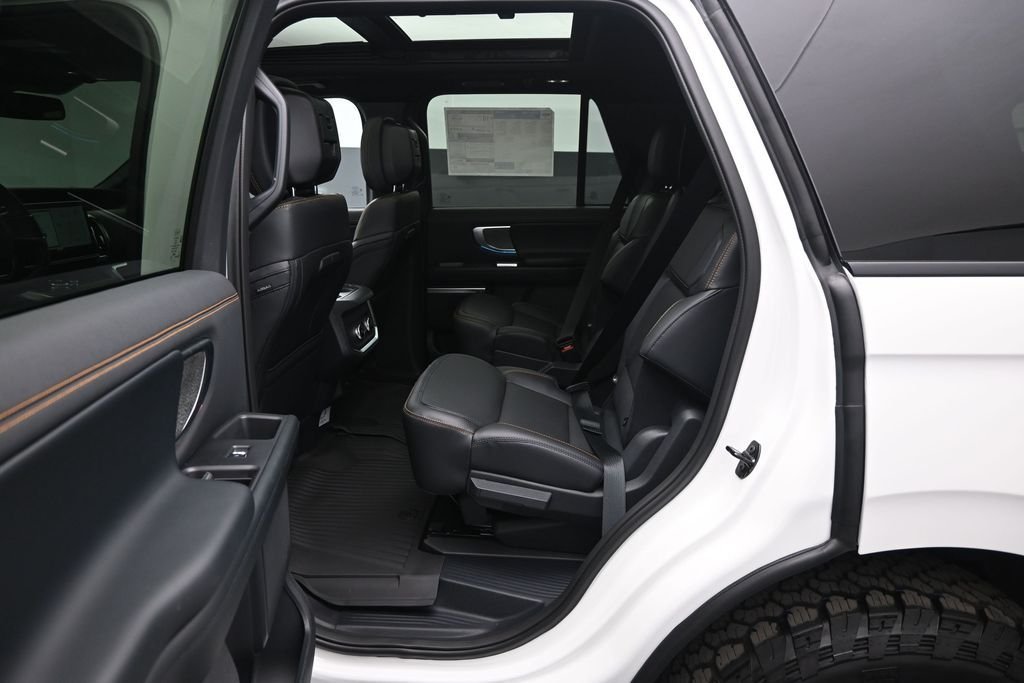 New 2026 Star White Metallic Tri-Coat Ford Tremor image 21