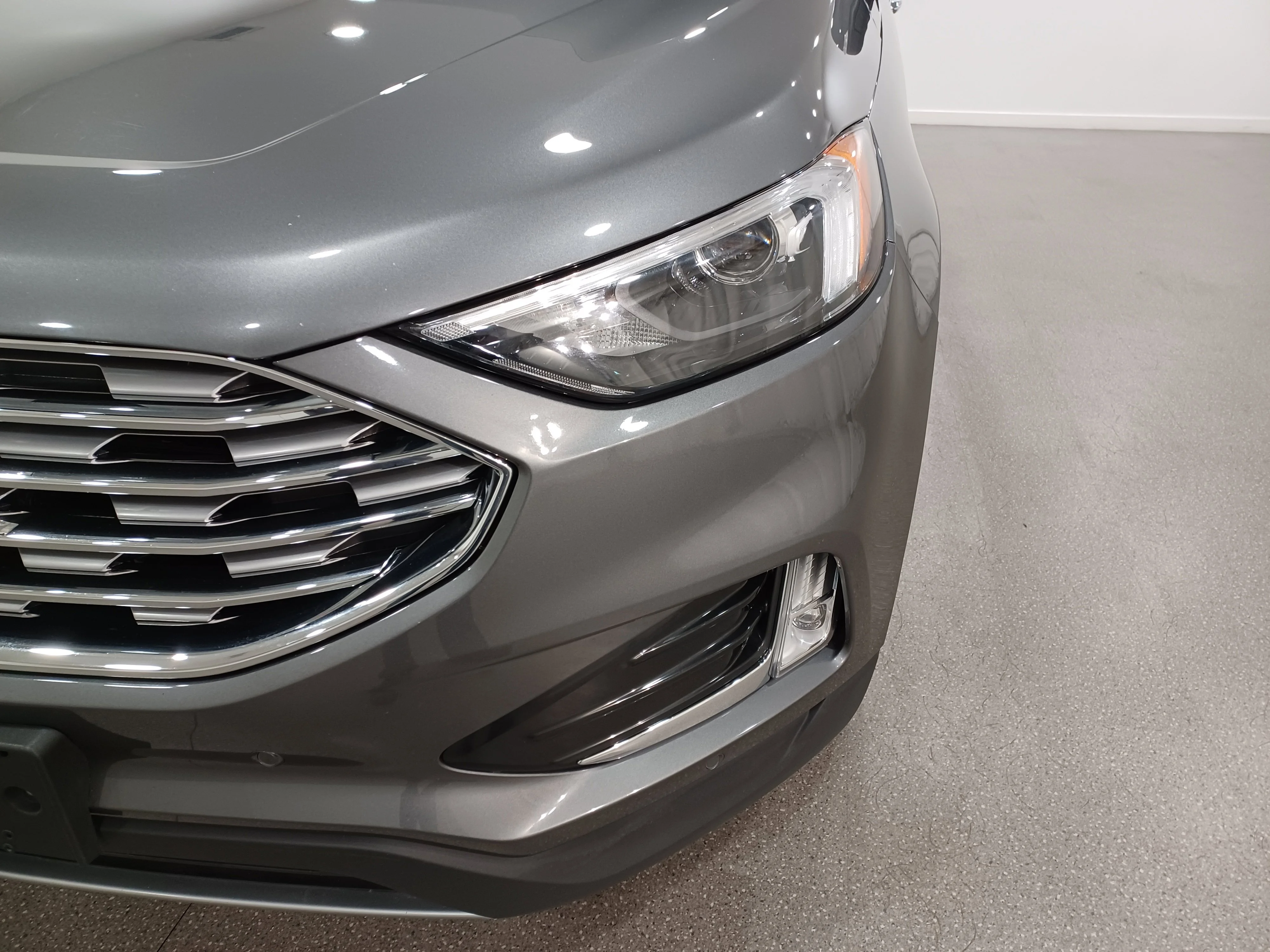 Certified Used 2024 Carbonized Grey Metallic Ford Titanium AWD*Remote Start | Nav | Htd Leather | Blind Spot Detection | Park Assist | Bang & Olufsen® image 5