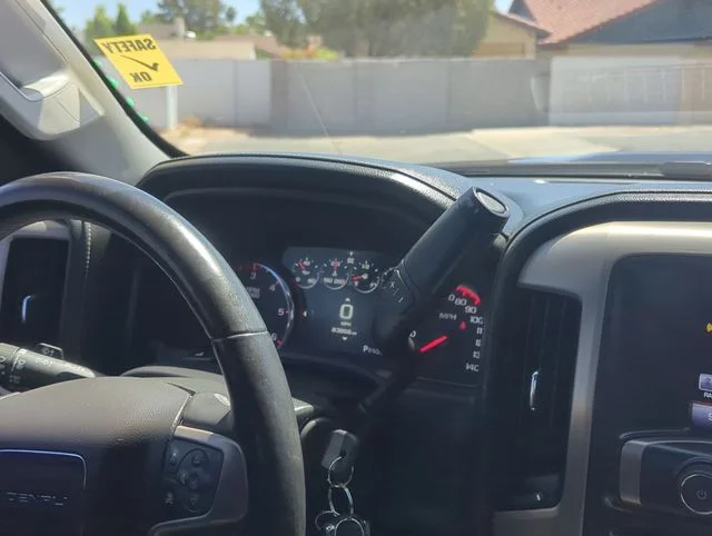 Used 2016 Black GMC Denali image 10