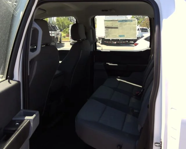 New 2026 Oxford White Ford XL image 17