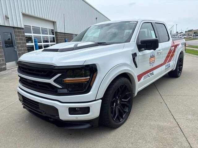 New 2026 Oxford White Ford T-Sport XLT image 35