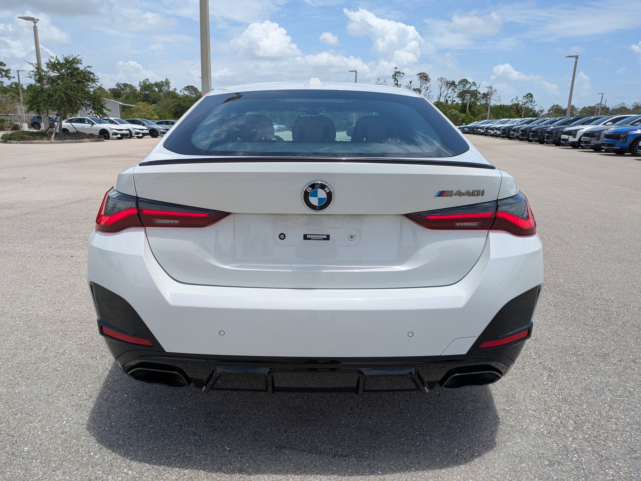 Used 2023 Alpine White BMW M440i image 5