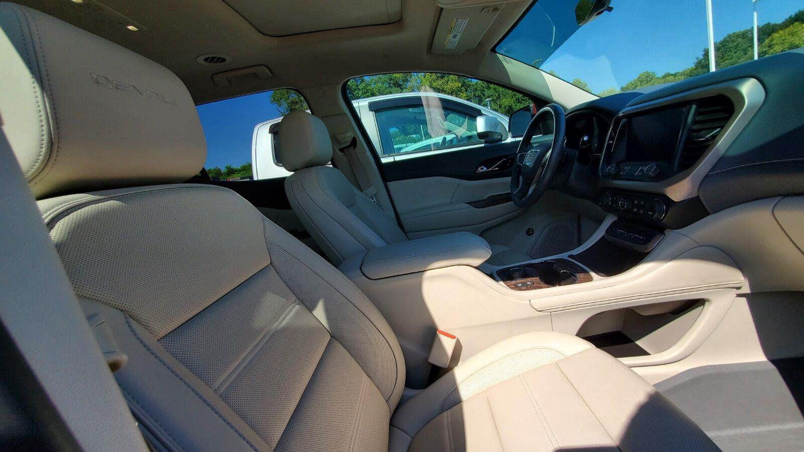 Used 2020 RED QUARTZ TINTCOAT GMC Denali image 4