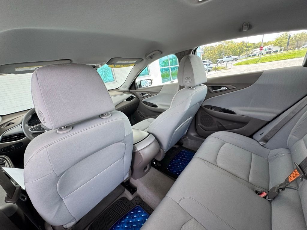 Used 2024 White Chevrolet LS image 21