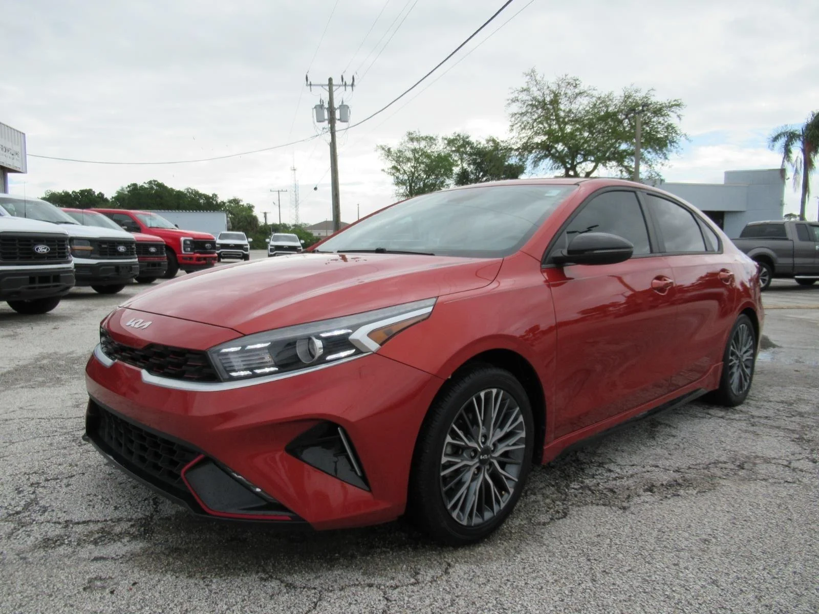 Used 2022 Orange Kia GT-Line image 3
