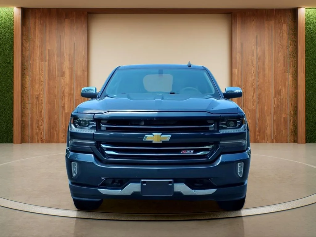 Used 2017 Gray Chevrolet LTZ image 2
