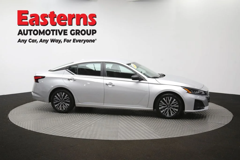 Used 2024 Silver Nissan 2.5 SV image 46