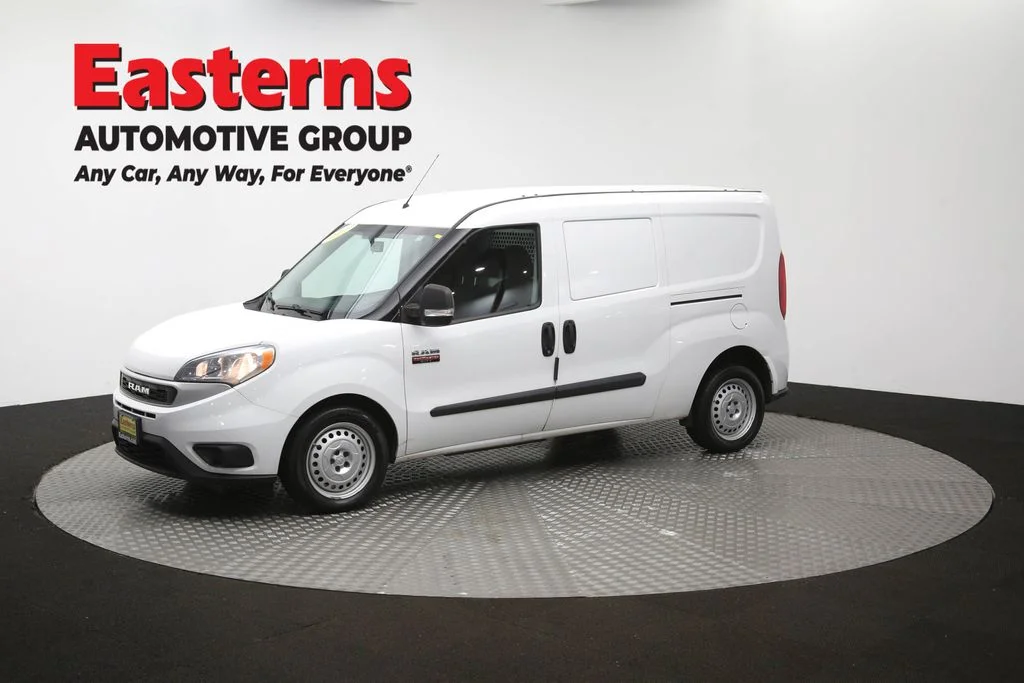 Used 2022 White Ram Base image 58