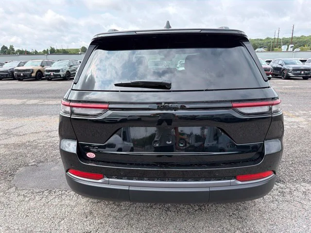 New 2026 Black Jeep Altitude image 4