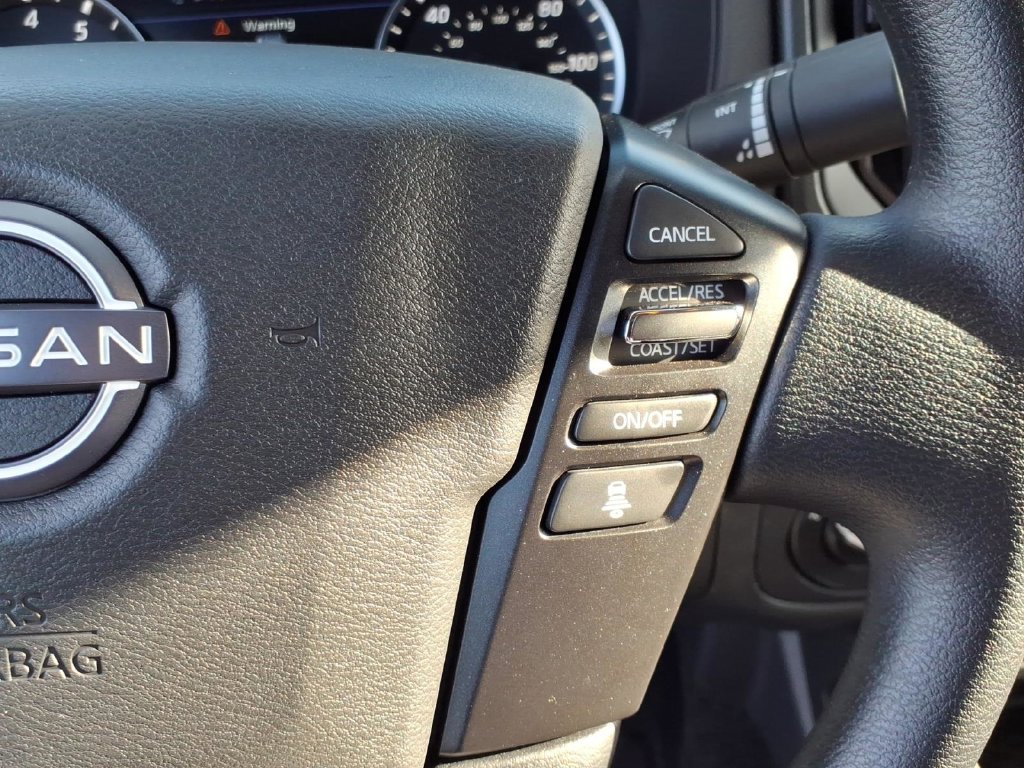 Used 2025 Glacier White Nissan S v6 w/intelligent cruise control & apple car play image 14
