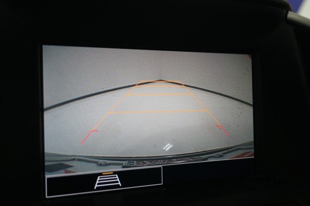 Used 2023 BLACK GMC SLE image 30