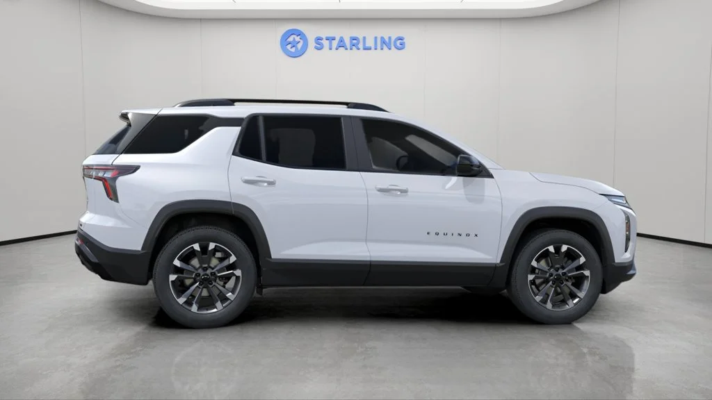 2027 Chevrolet Equinox RS - Photo 4