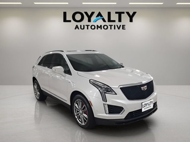 Used 2022 CRYSTAL WHITE TRICOAT Cadillac AWD Sport image 7