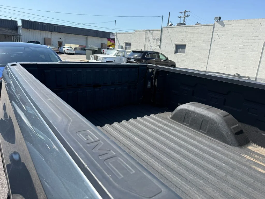 Used 2019  GMC AT4 image 17