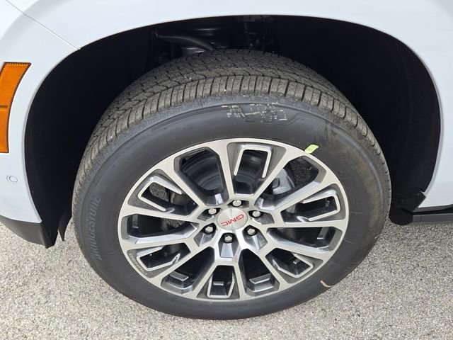 2026 GMC Yukon XL Denali - Photo 4