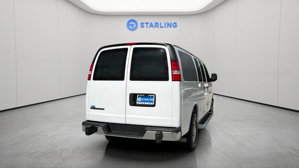 Certified Used 2025 Summit White Chevrolet WT image 9