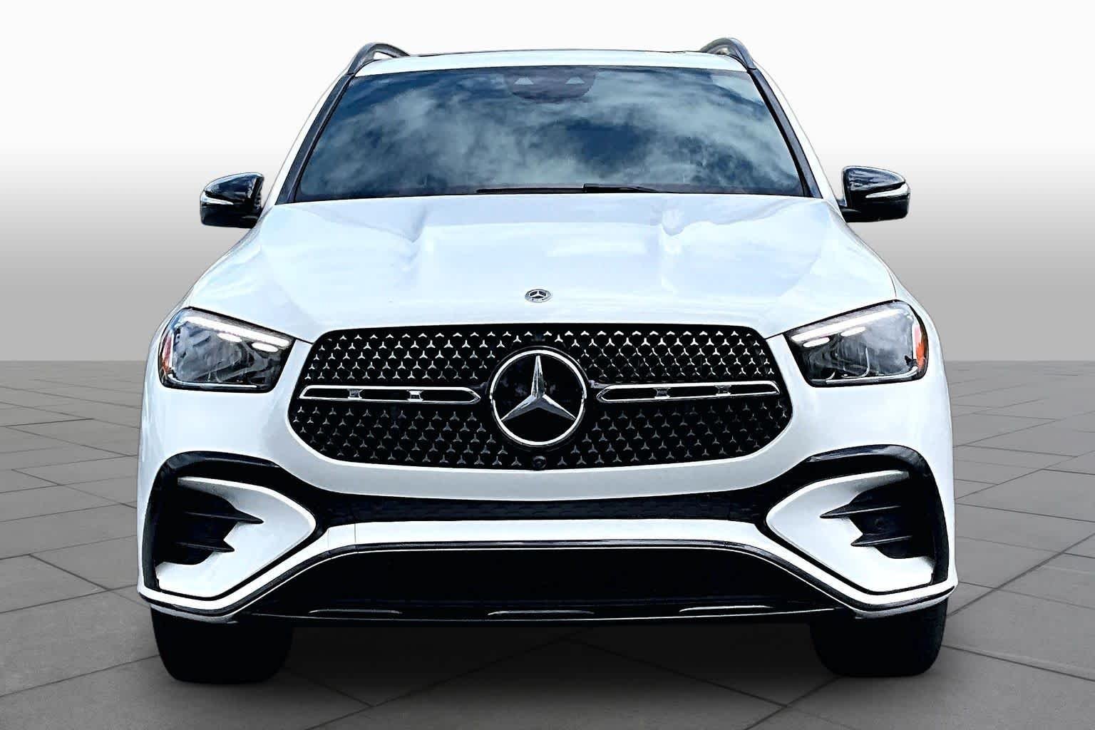 Certified Used 2025 Polar White Mercedes-Benz GLE 450e image 4