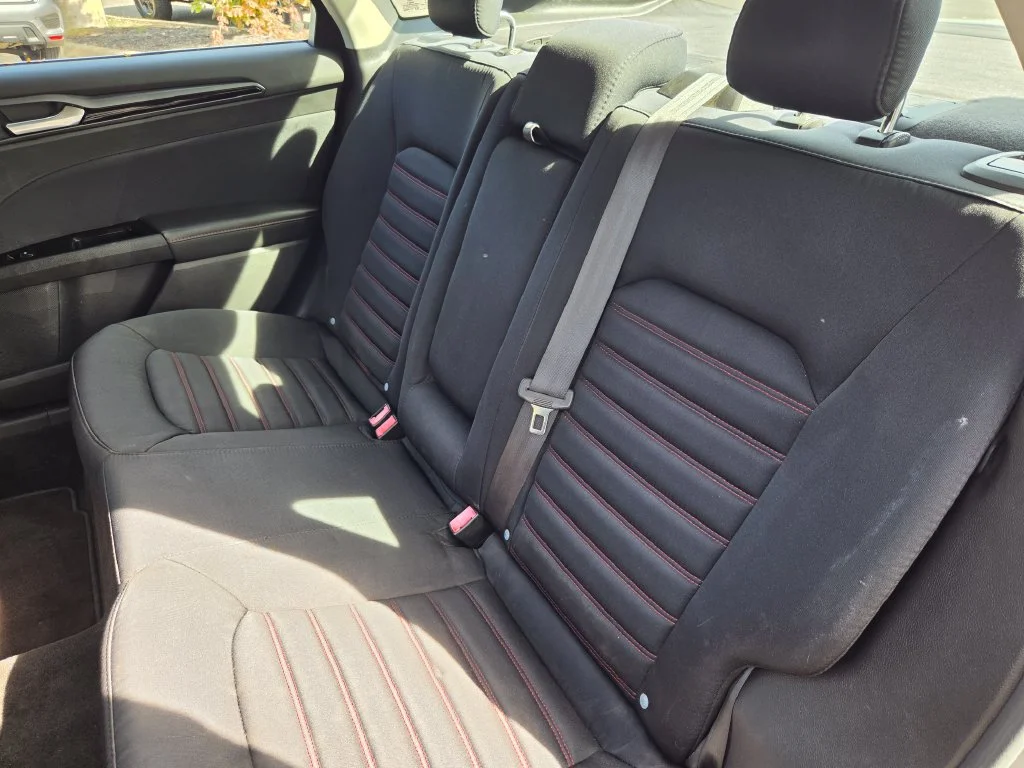 Used 2015 Gold Ford SE image 22
