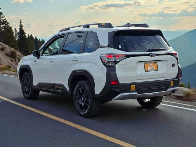 New 2026 CRYSTAL WHITE PEARL Subaru Wilderness image 4